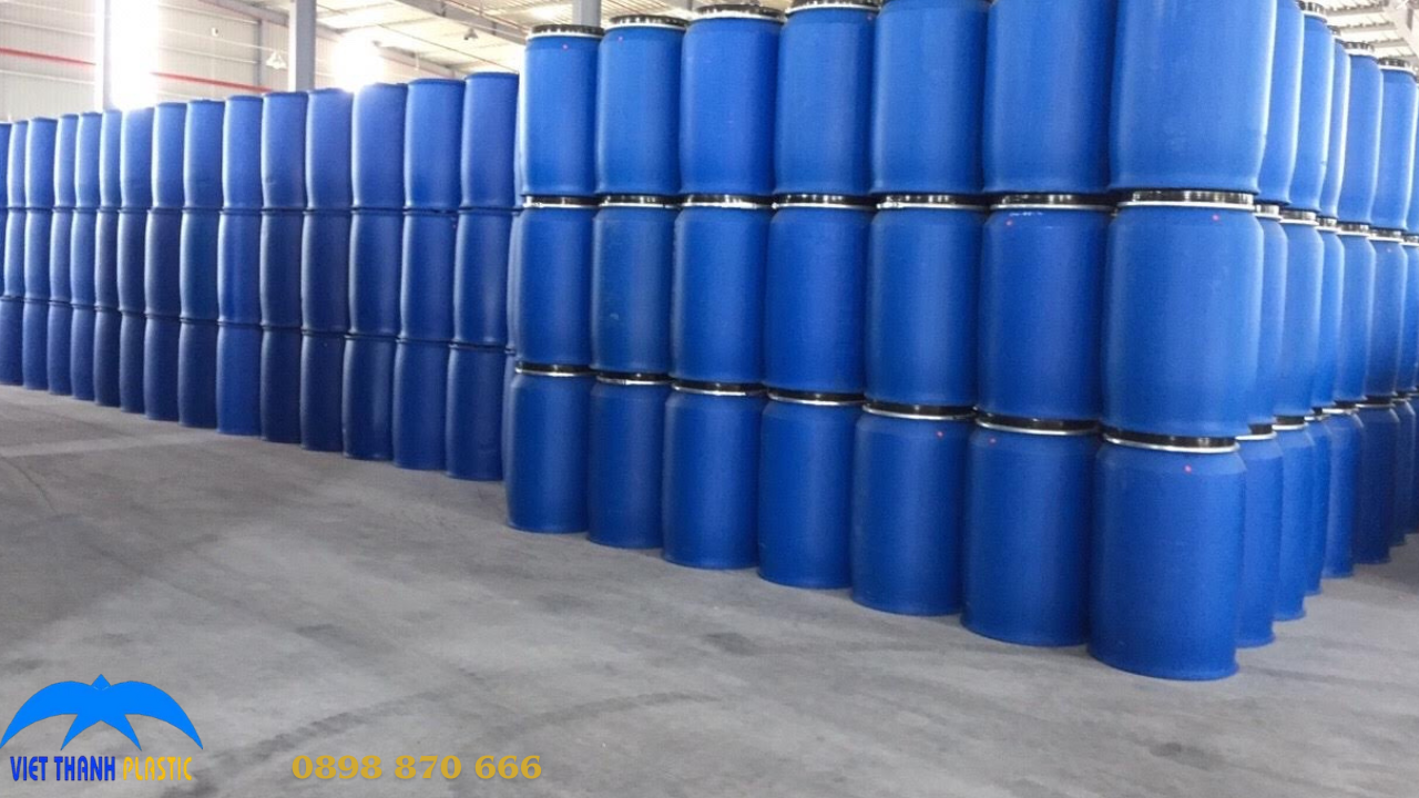 Tìm hiểu chi tiết về thùng phuy nhựa 200 lít: công dụng, chất liệu, lợi ích và lý do nên chọn mua tại Nhựa Việt Thành. Sản phẩm an toàn, bền, đạt chuẩn xuất khẩu.