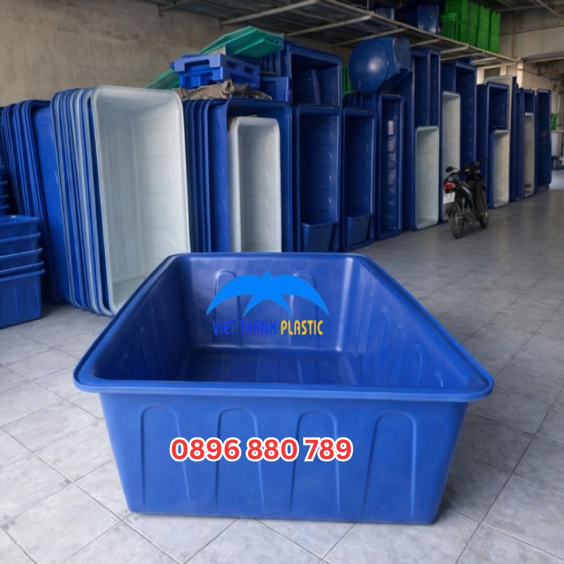 Thùng nhựa chữ nhật 30–2000L HDPE cao cấp Thùng nhựa chữ nhật dung tích từ 30L đến 2000L chất liệu HDPE bền chắc, dùng chứa nước và hóa chất
